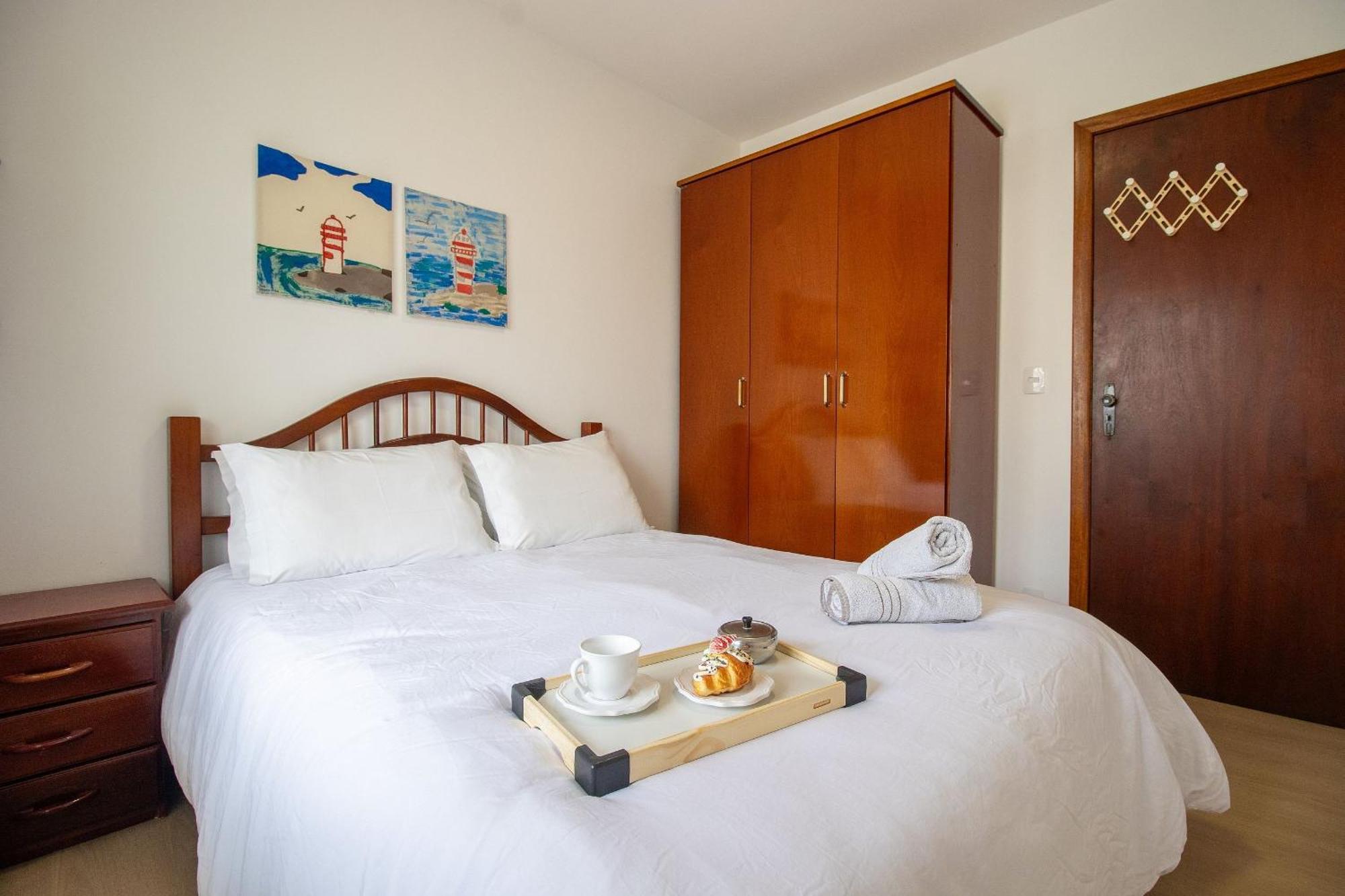 Pgb74 - 2dorm, Climatizado, Churrasq , Av Brasil Apartamento