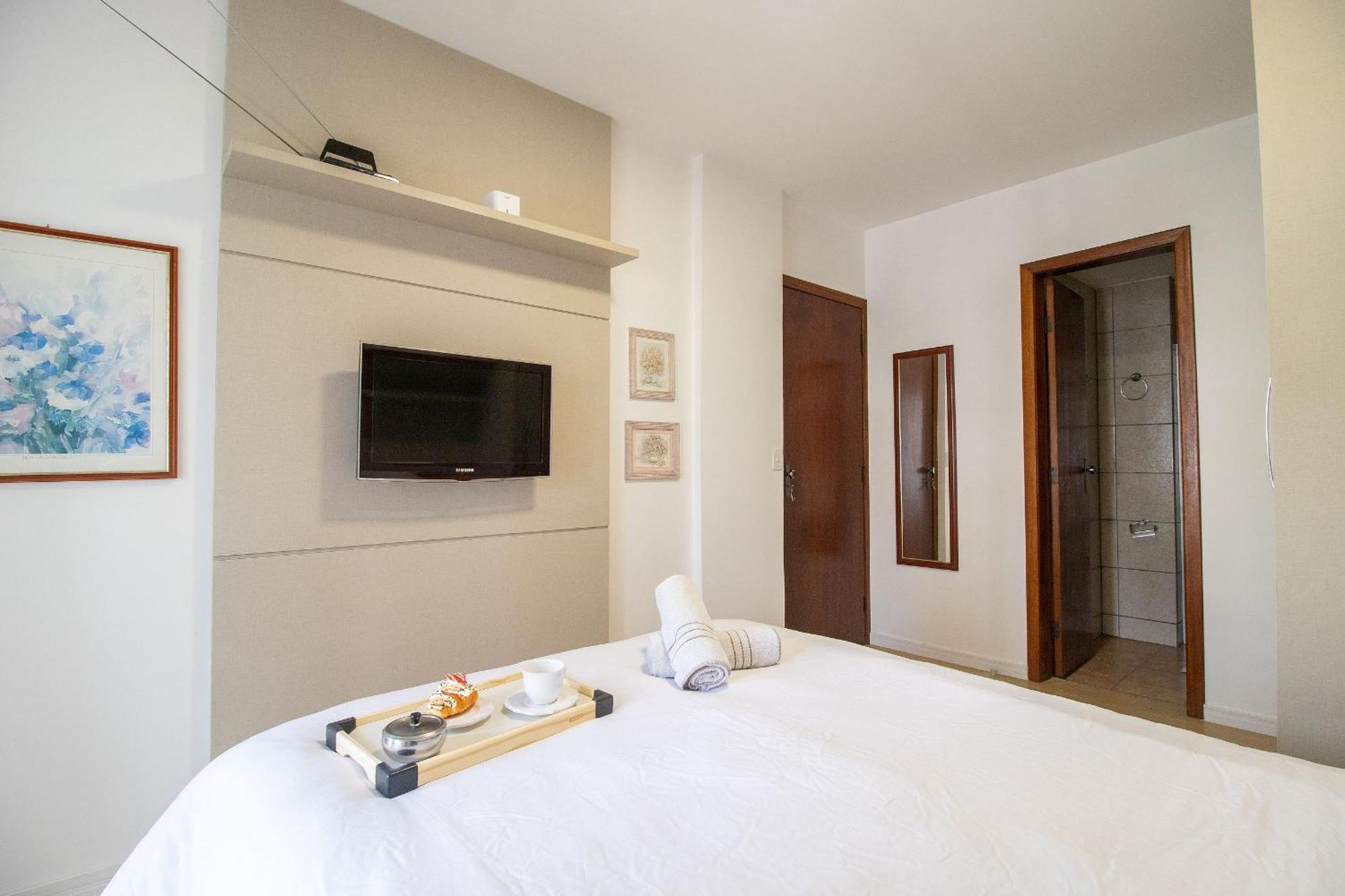 Apartamento Pgb74 - 2dorm, Climatizado, Churrasq , Av Brasil *