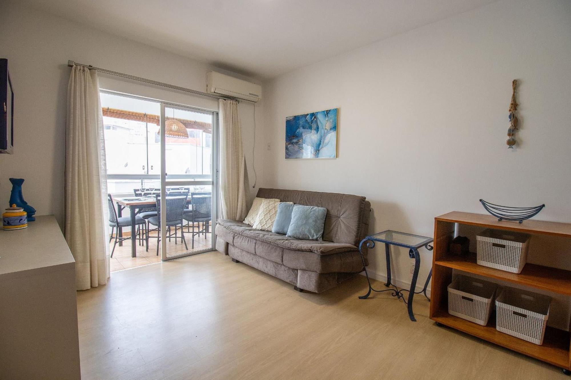 Pgb74 - 2dorm, Climatizado, Churrasq , Av Brasil Apartamento